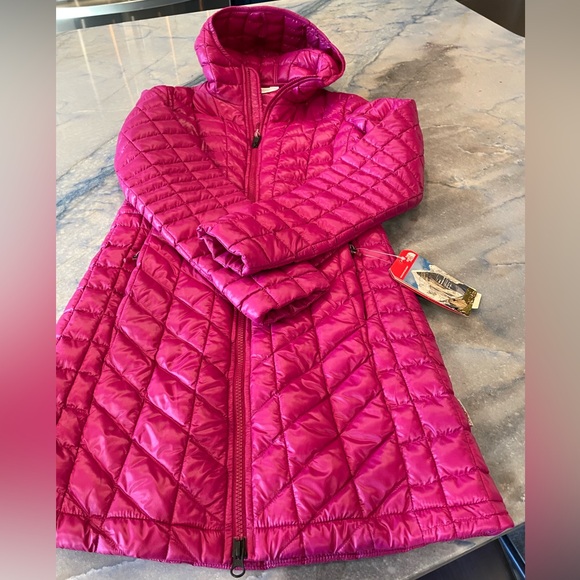 The Northface Thermoball Hooded Jacket/Parka ~ Dramatic Plum ~ NWT! - Picture 10 of 16
